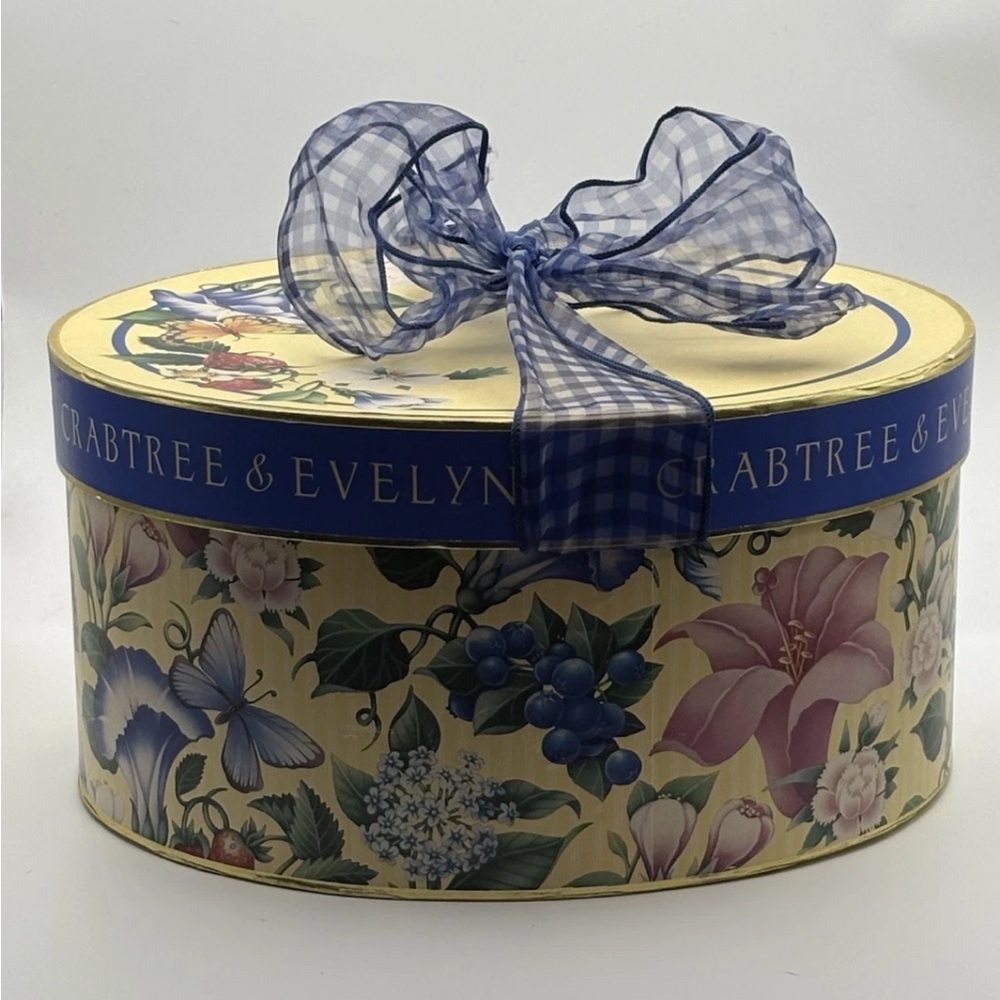 VTG CRABTREE & EVELYN Summer Hill Pattern Blue Ribboned Decorative Oval Hat Box